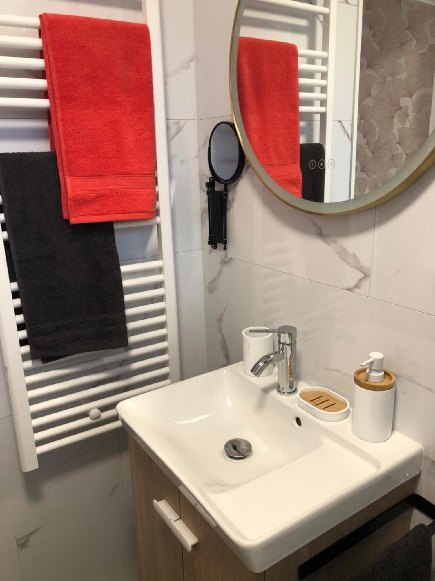 Appartement Chaleureux -Paris-Cdg-Rer B-Parc Des Expos De Villepinte-Disneyland-Asterix-Stade De France- Vaujours المظهر الخارجي الصورة